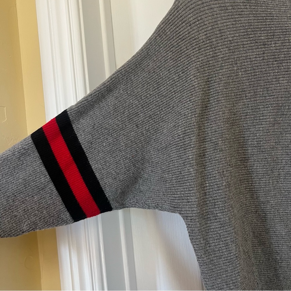 Sweater - Picture 3 of 3